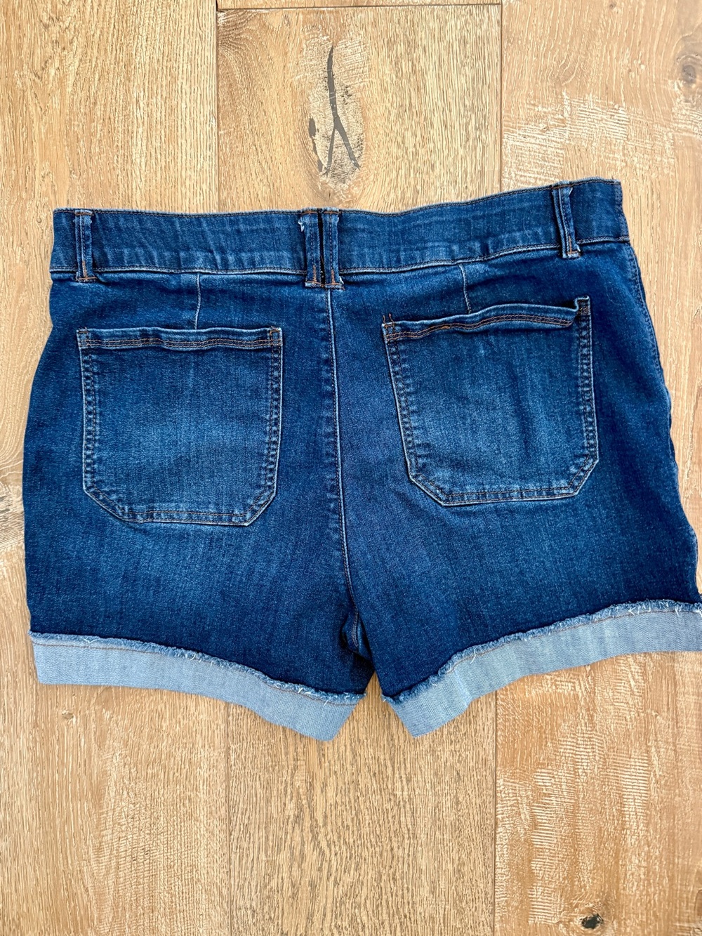 Wit & Wisdom Frayed Patch Pocket High Waist Denim Shorts - Picture 2 of 3